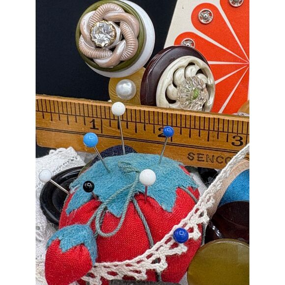 All Vintage Sewing Assemblage Sewing Room Seamstress Gift Decor - Picture 3 of 7